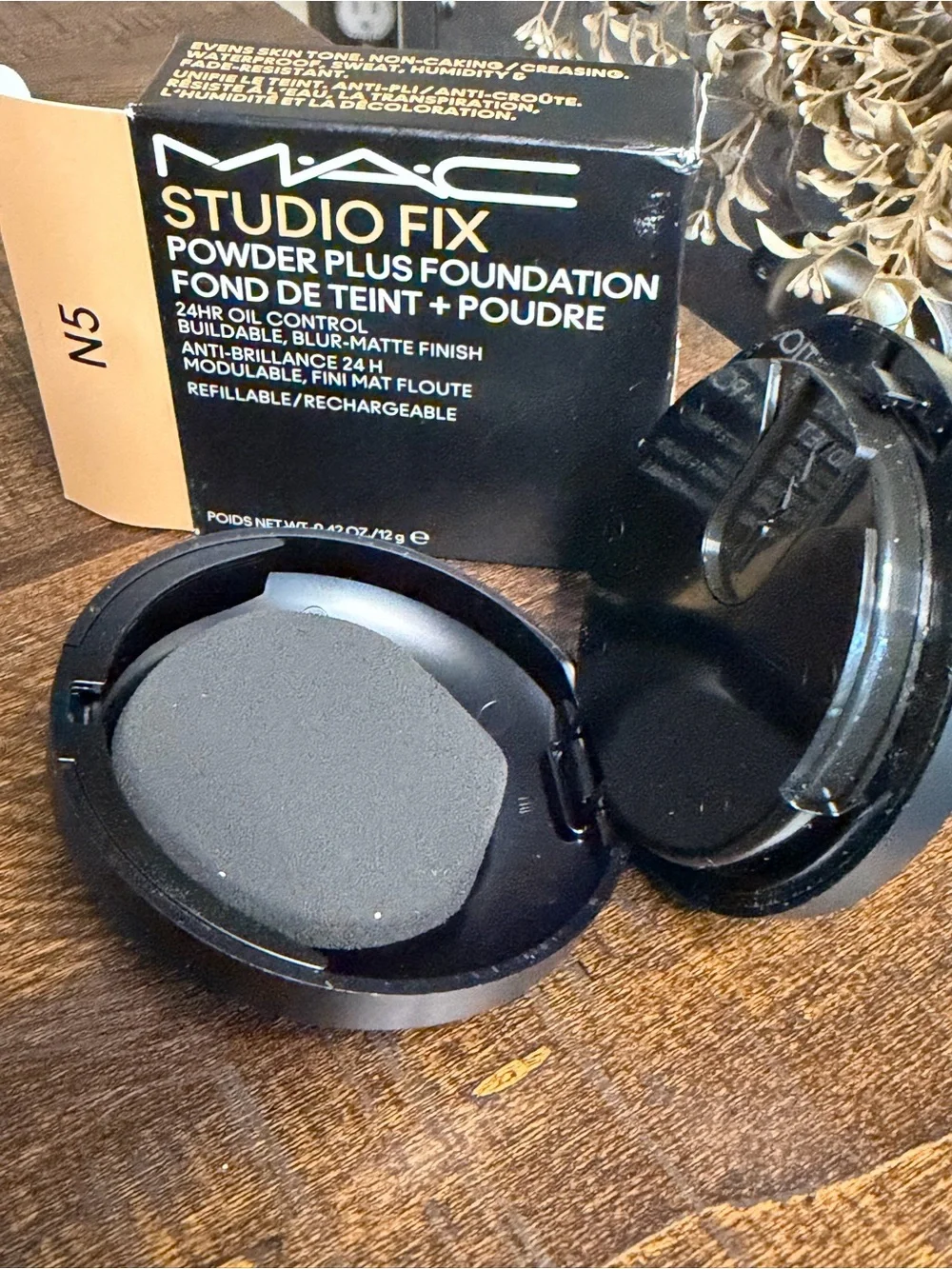 MAC Cosmetics Studio Fix Powder Plus Foundation Compact N5 Beige